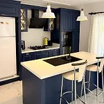 Villa-sleeps 8-parking-pool-bbq Villa Dalyan