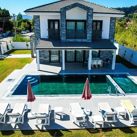 Villa-sleeps 8-parking-pool-bbq Villa Dalyan