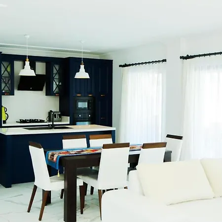 Villa Villa-sleeps 8-parking-pool-bbq Dalyan