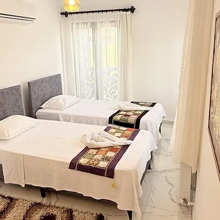 ヴィラ Villa-sleeps 8-parking-pool-bbq