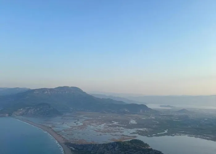 Βίλα Villa-sleeps 8-parking-pool-bbq *