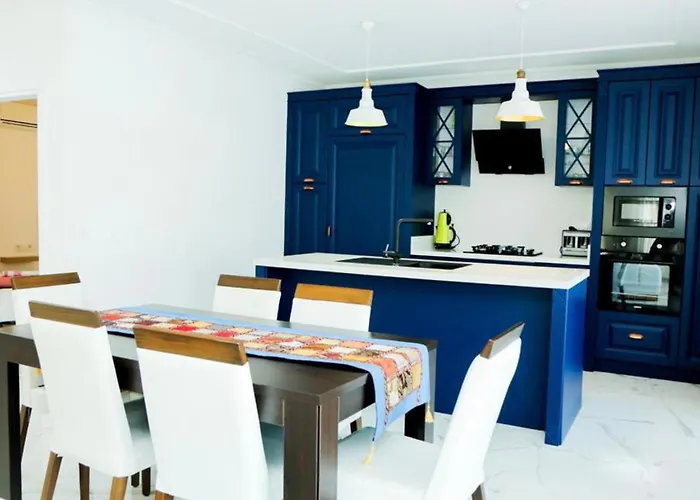 Villa-sleeps 8-parking-pool-bbq Βίλα *