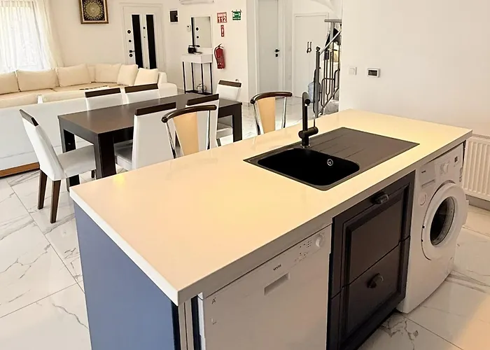 Βίλα Villa-sleeps 8-parking-pool-bbq Dalyan